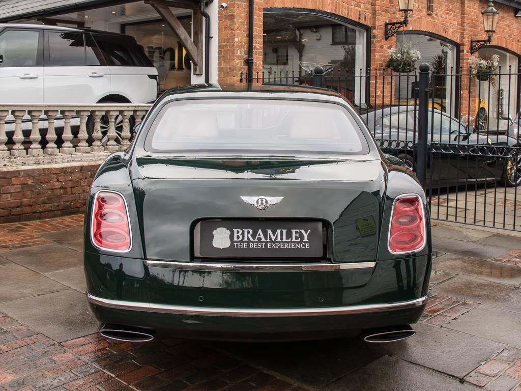 The Queens Bentley Mulsanne 4