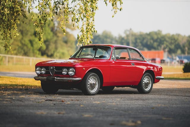 Your Handy 1967–77 Alfa Romeo Gtv Buyer'S Guide - Hagerty Media