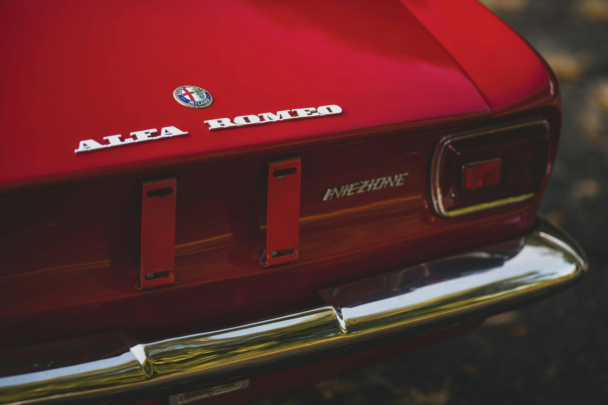 1969-Alfa-Romeo-1750-GT-Veloce rear badging