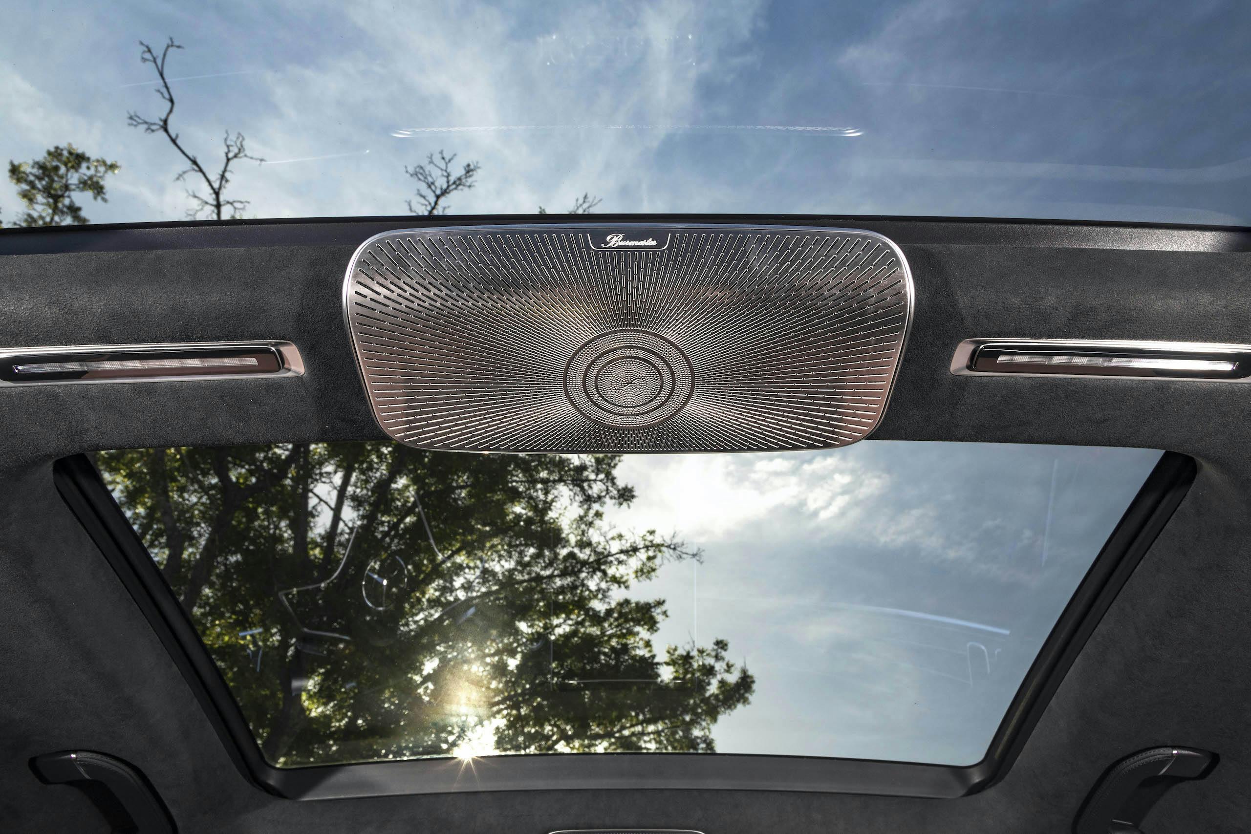 Mercedes Benz-S-Class interior moonroof audio