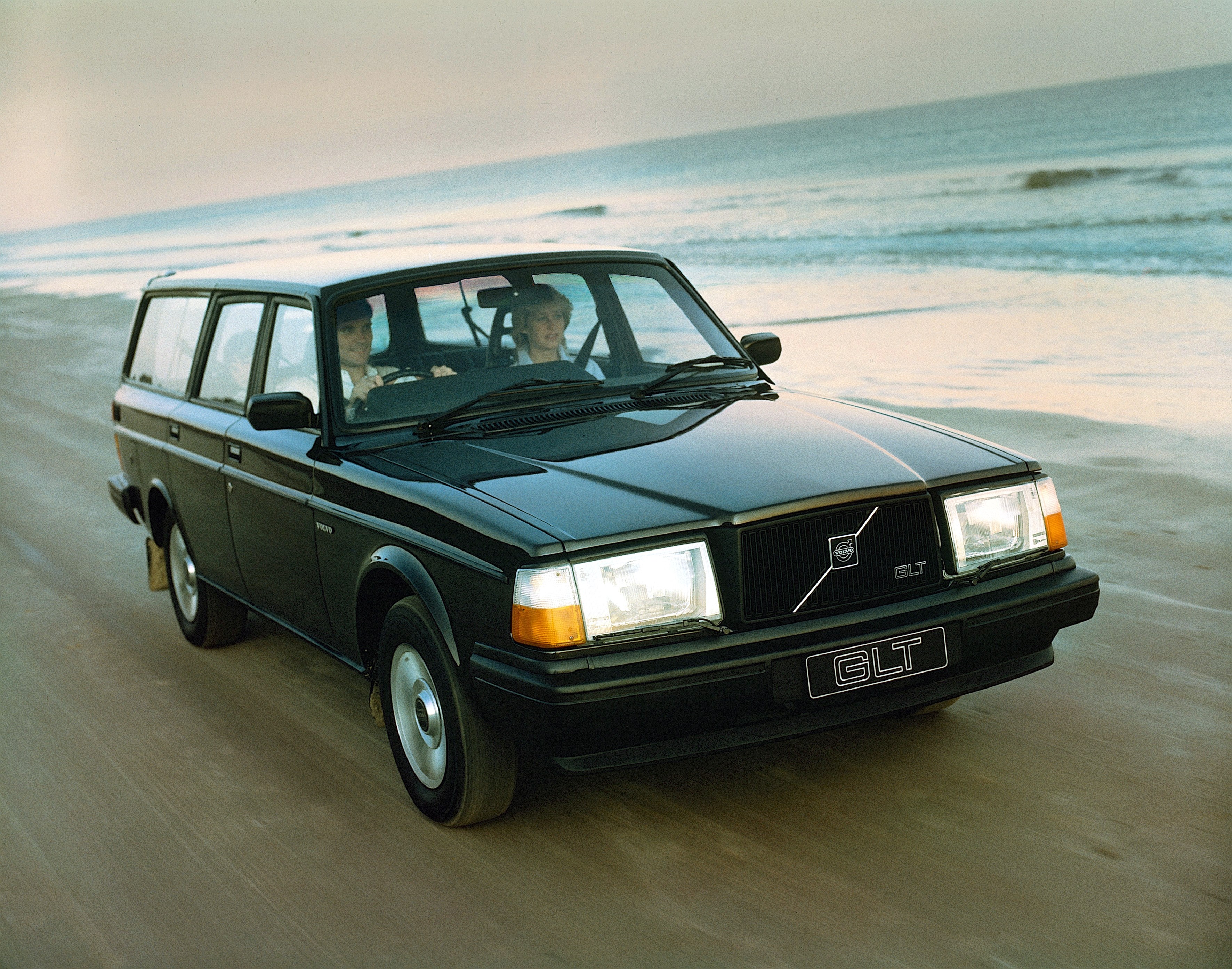 1987 Volvo Sales Brochure Lot of 3 87 