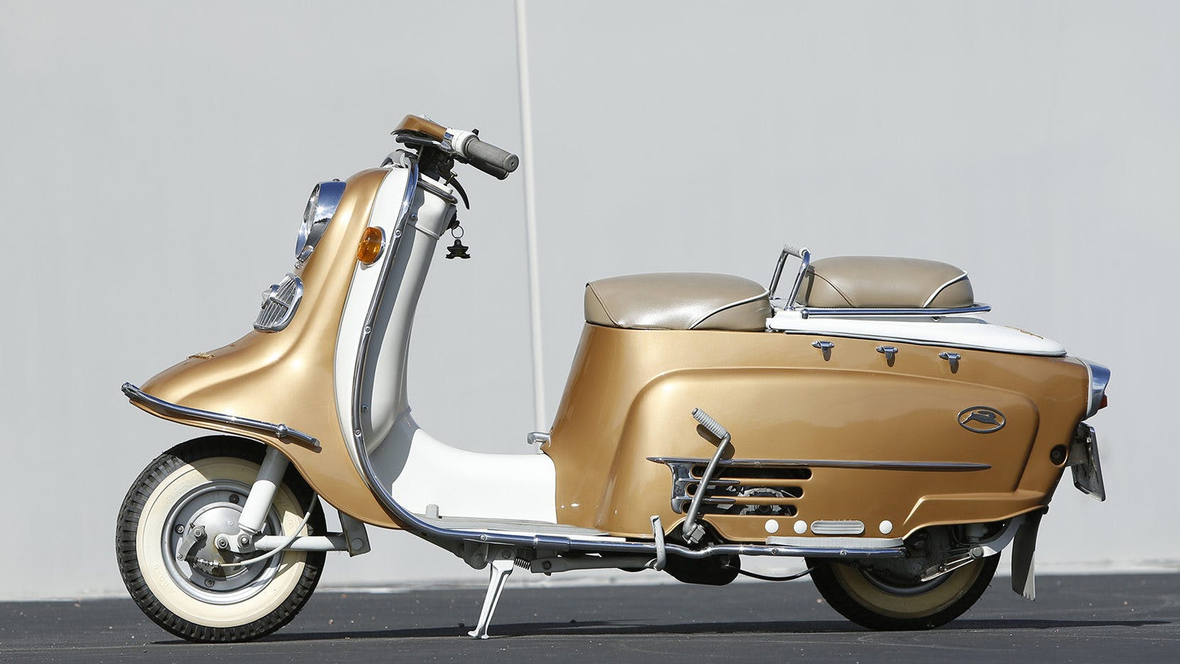1959 fuji rabbit scooter side profile