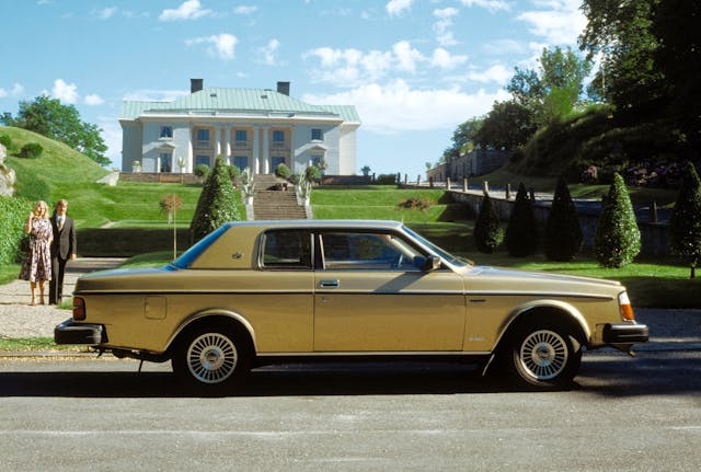 1977–81 Volvo 262C: That most Broughamtastic Volvo - Hagerty Media