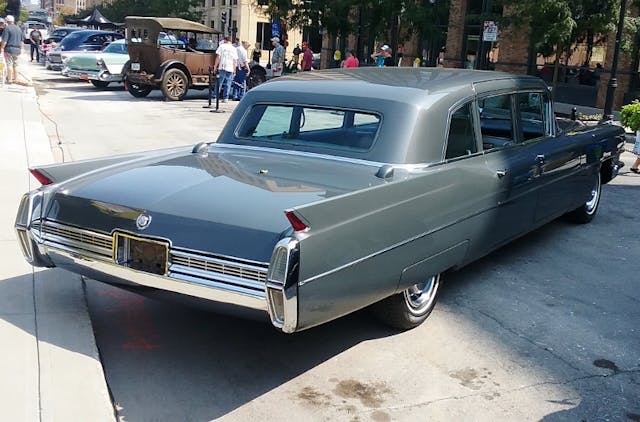 1965 Cadillac Fleetwood Seventy-Five 09