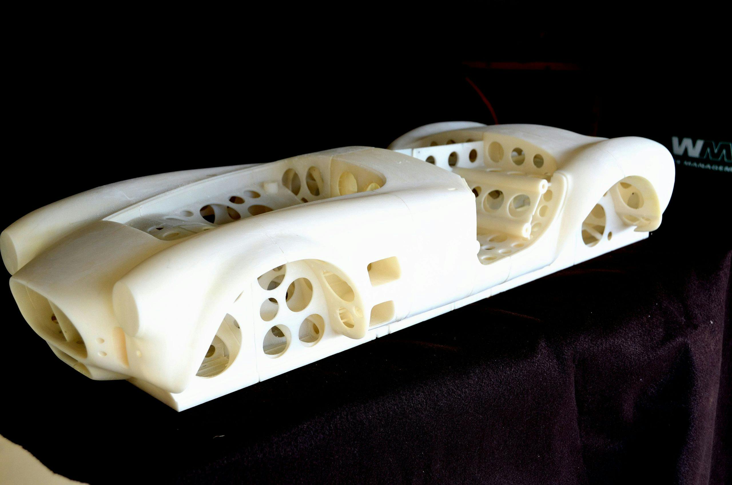 Essex Cobra scale model body mold