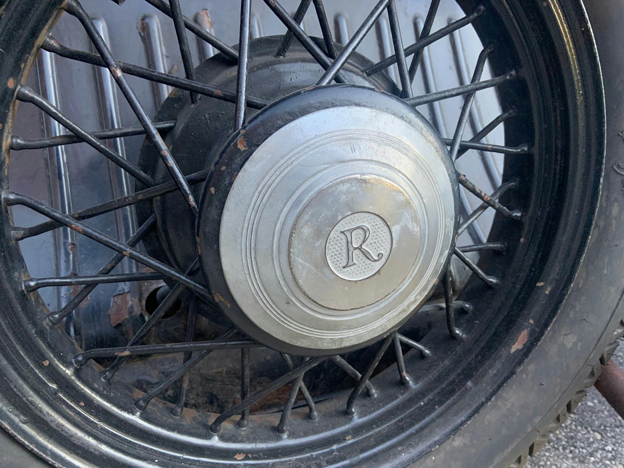 1932 Rockne - close-up wheel