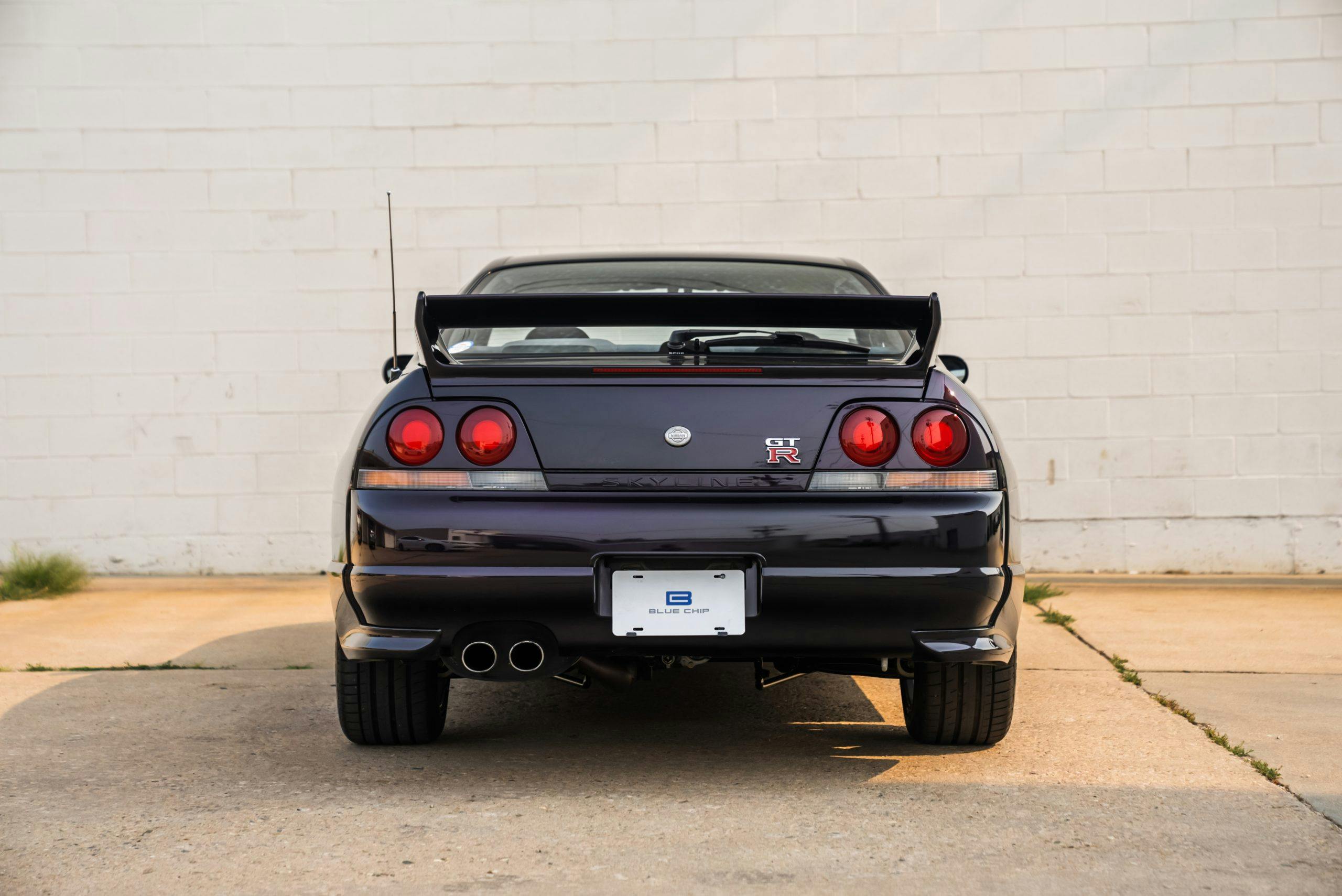 1995-Nissan-Skyline-GT-R rear
