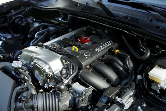 2019_Mazda_MX-5_Miata engine