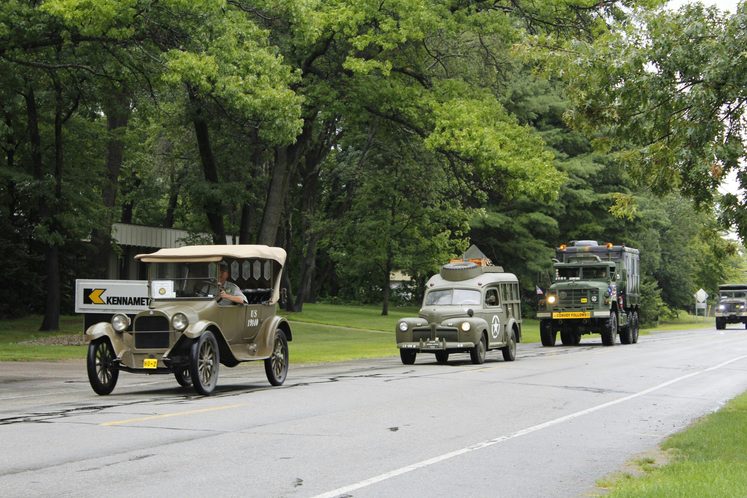 Military vehicle convoy action
