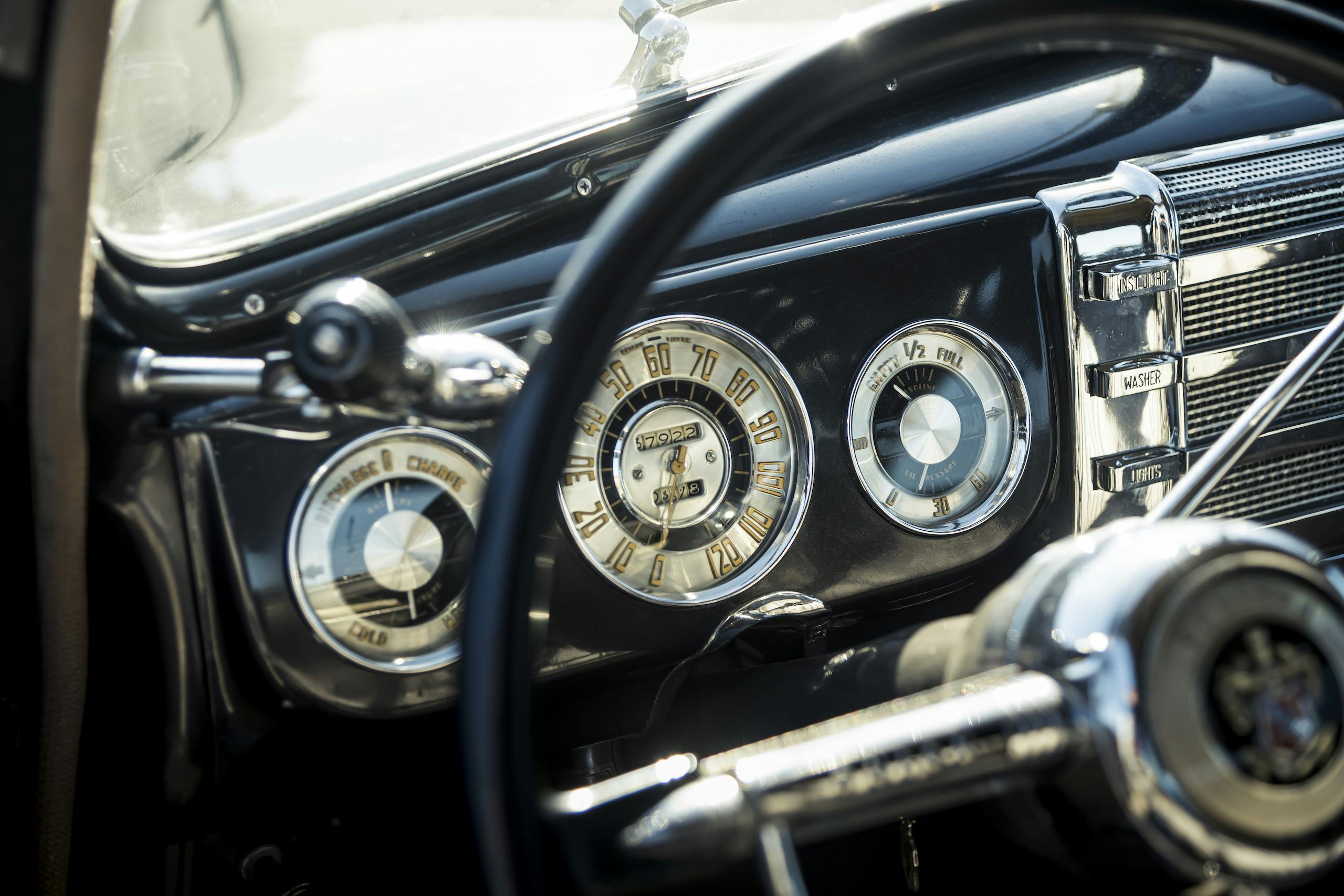 1946 Buick Special interior dash