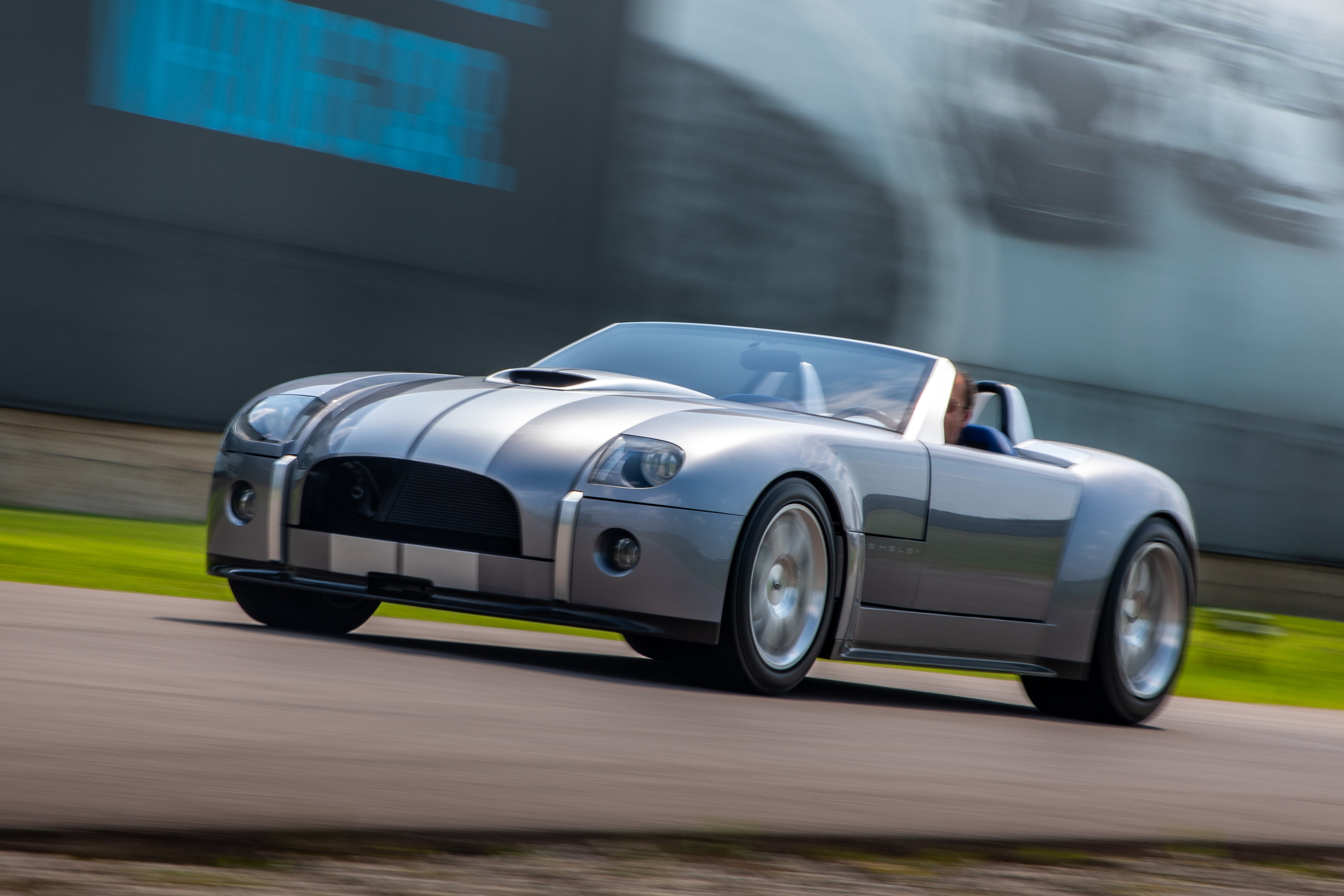 A ride in the '04 Shelby Cobra concept proves it's even more
