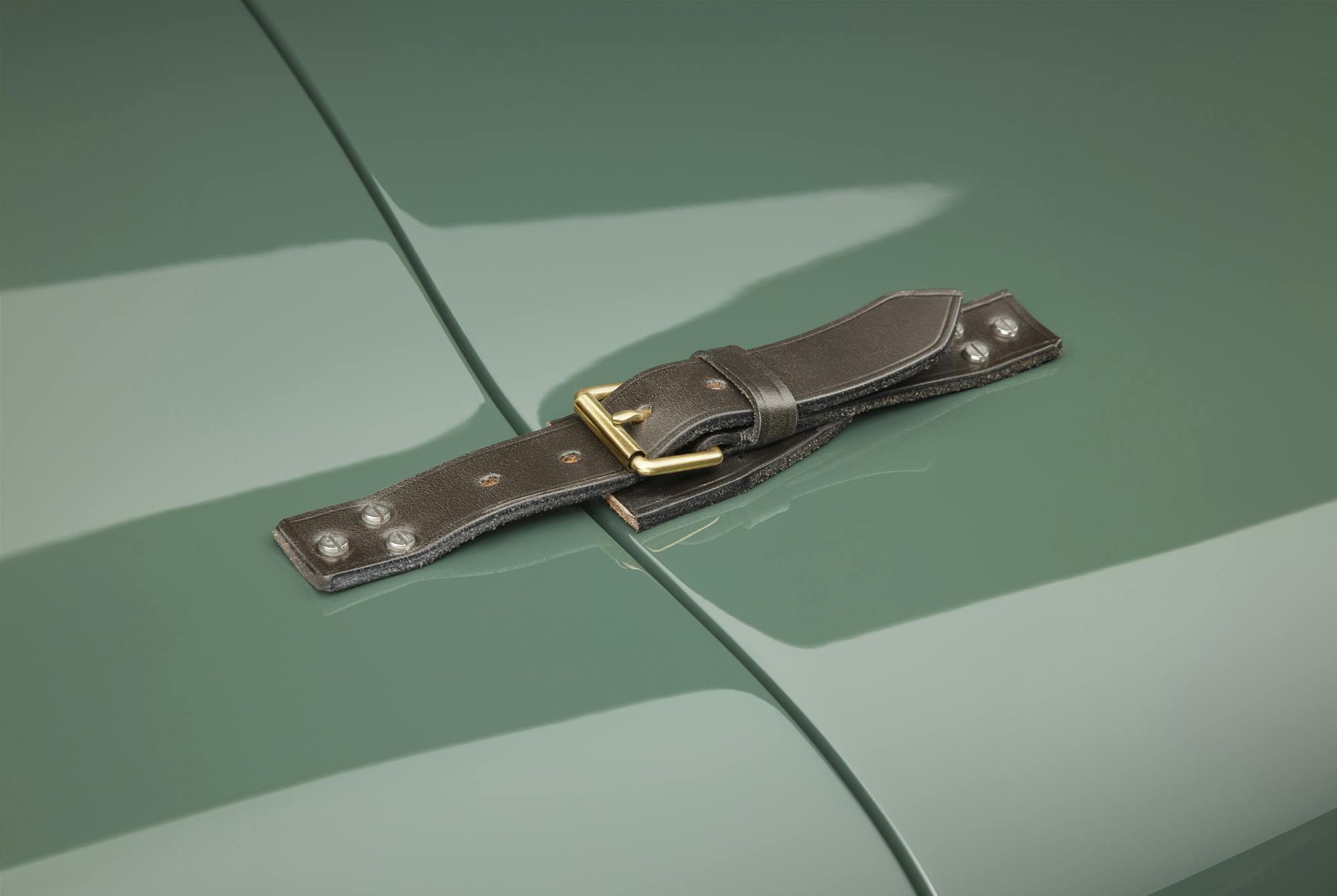 Jaguar C-type continuation hood strap