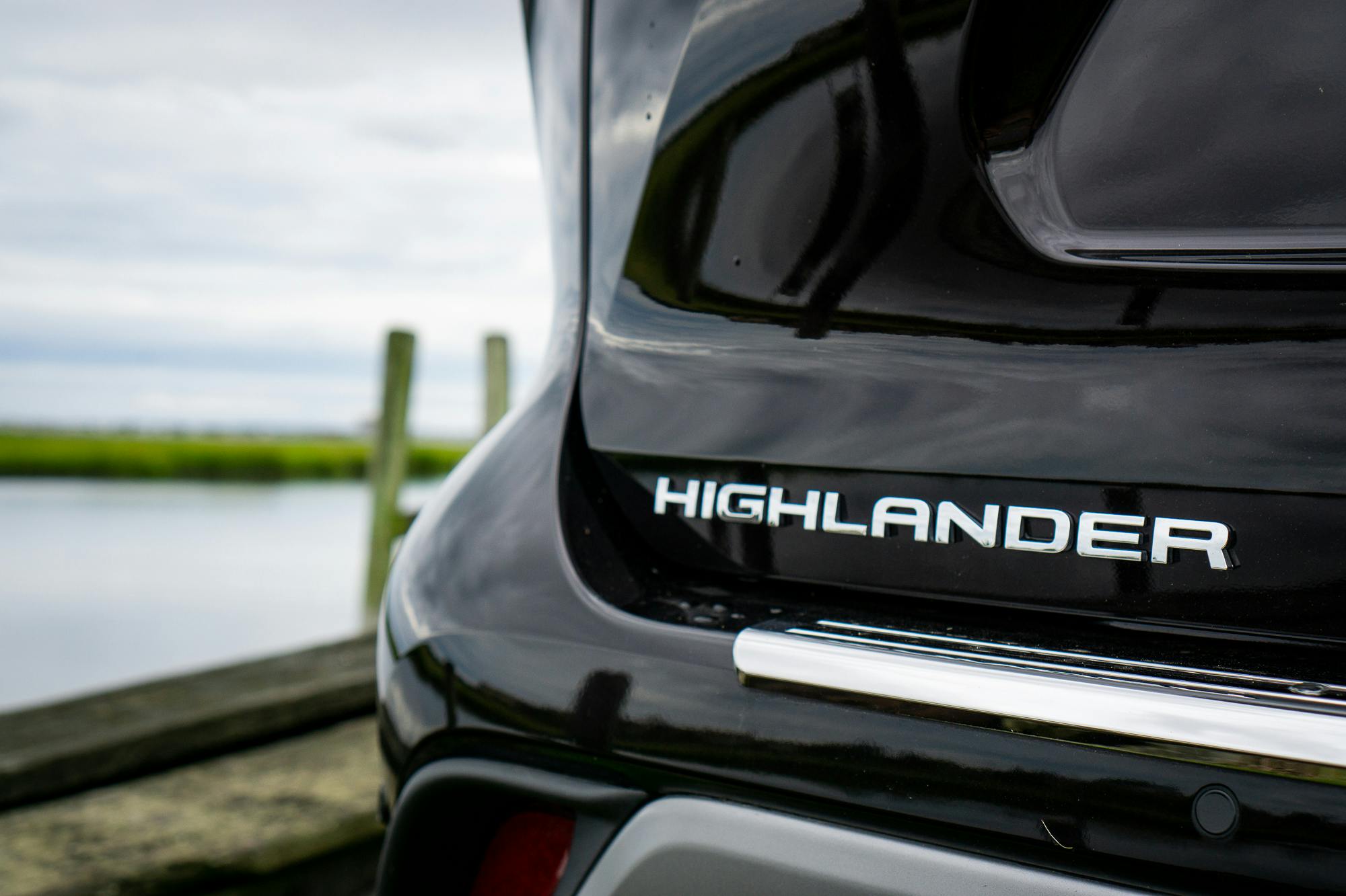 2021 Toyota Highlander Hybrid Platinum AWD highlander badge