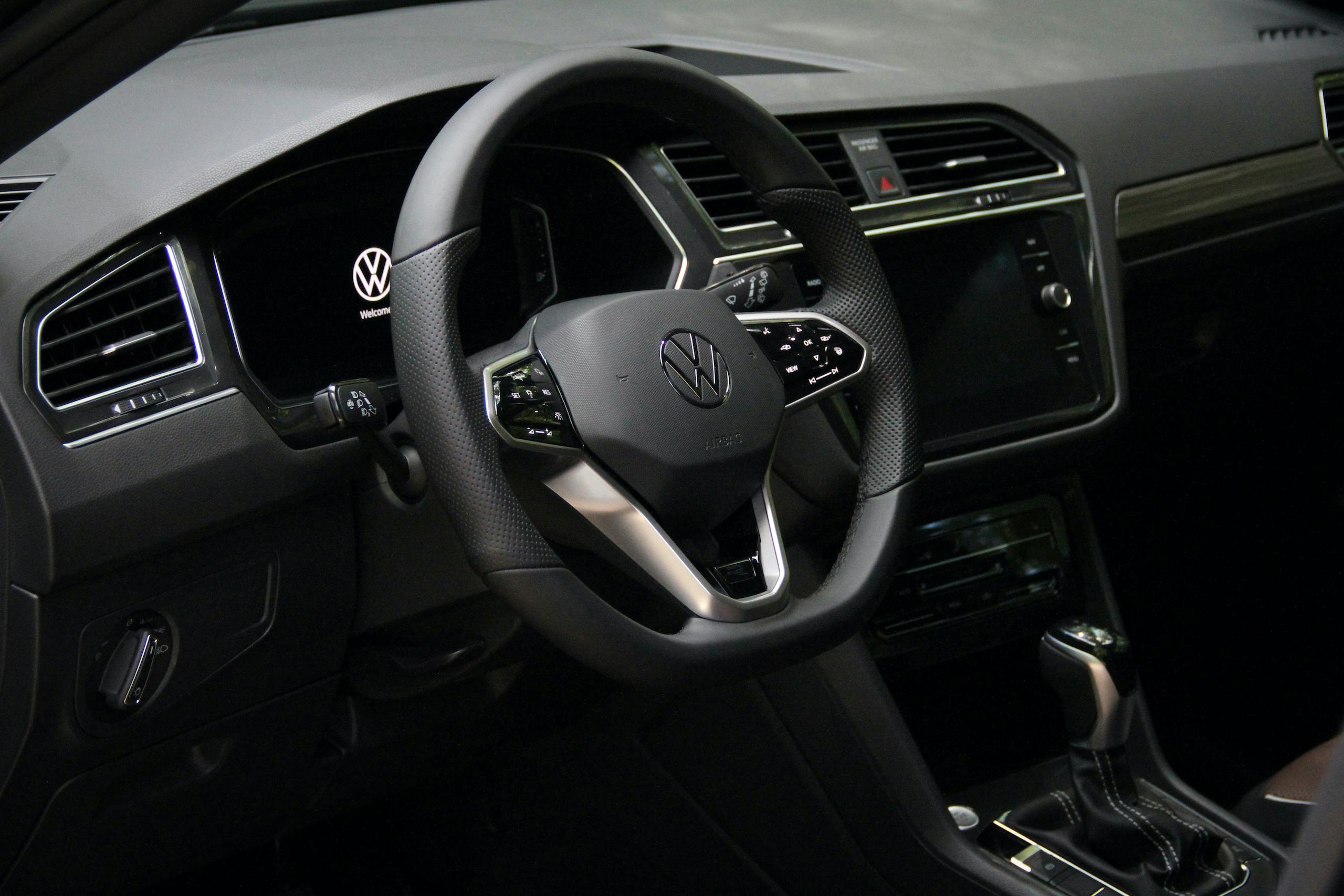 2022 VW Tiguan SEL R-Line interior wheel