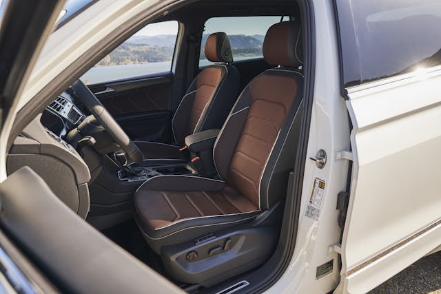 2022 VW Tiguan SEL R-Line interior seats