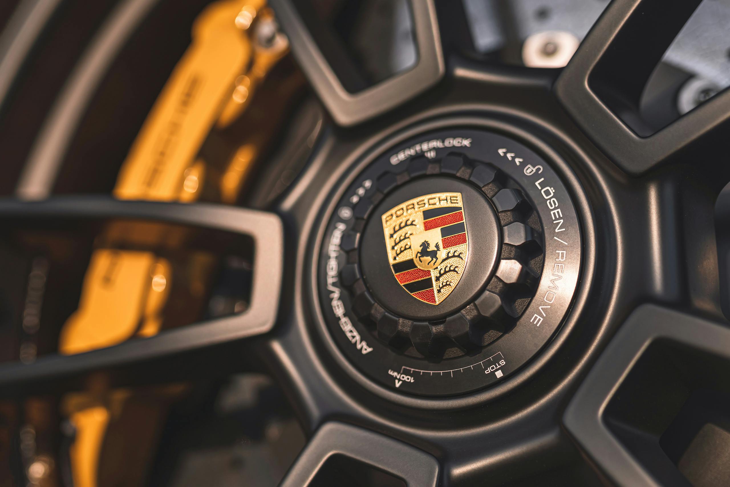 Porsche 911 GTS wheel hub detail