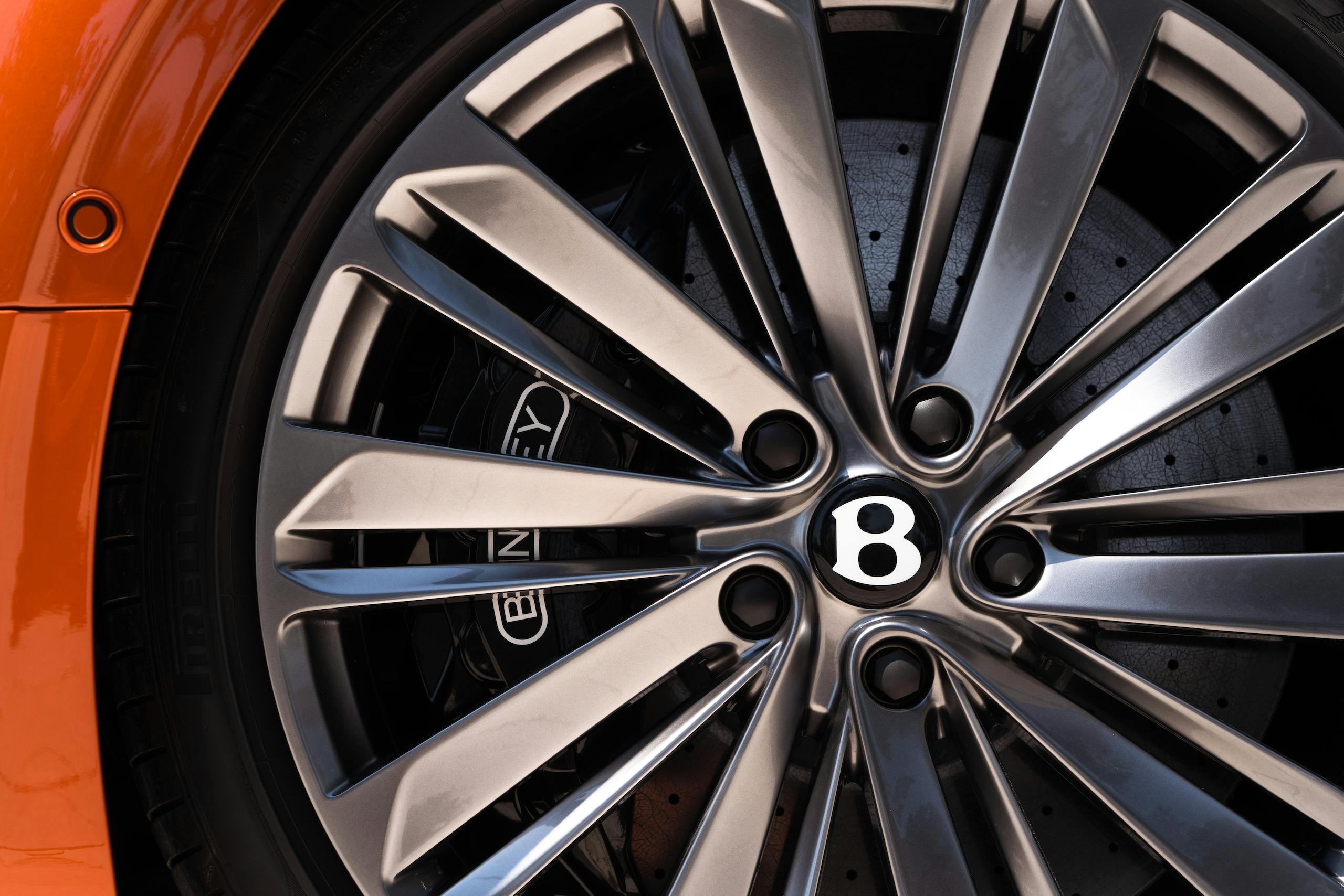 Bentley GT Speed Convertible wheel