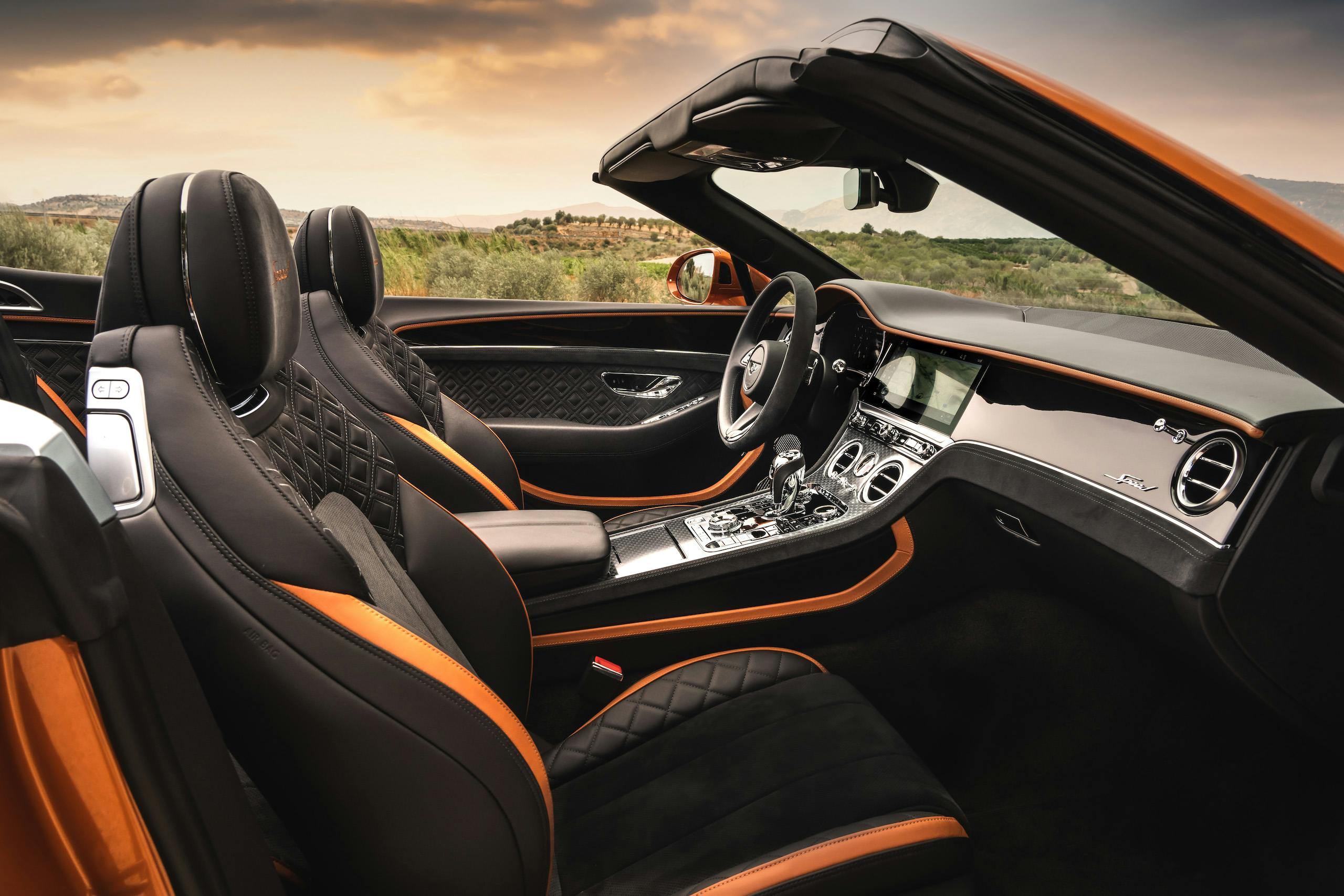 Bentley GT Speed Convertible interior side