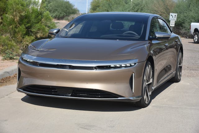 First Review: 2022 Lucid Air Dream Edition Range - Media