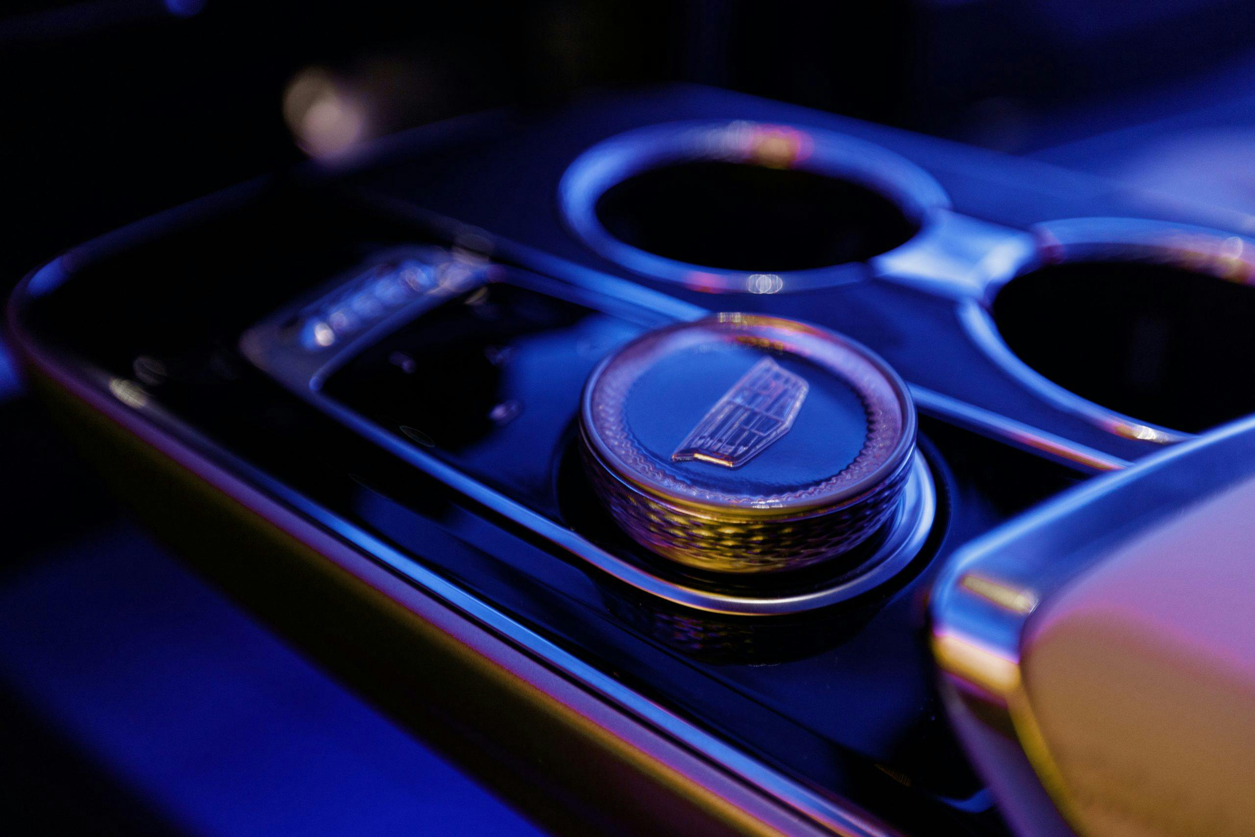 2023 Cadillac Lyriq interior console button MFC