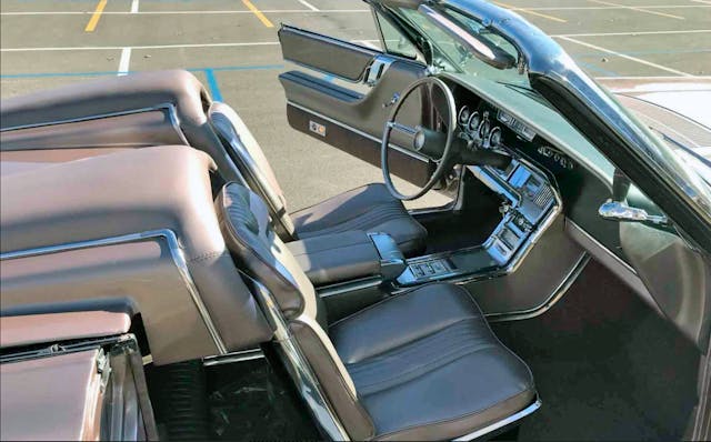 1964 Ford Thunderbird interior