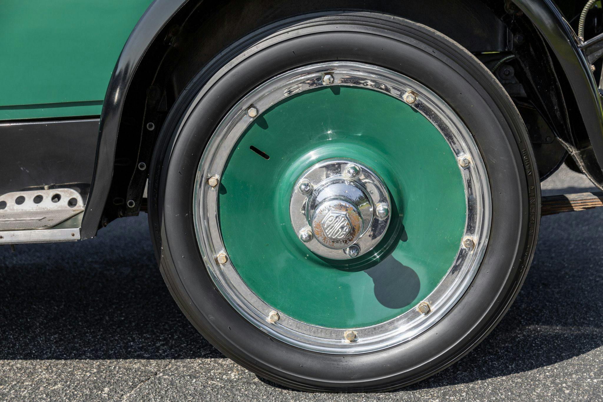 1921 Paige Vintage car wheel tire