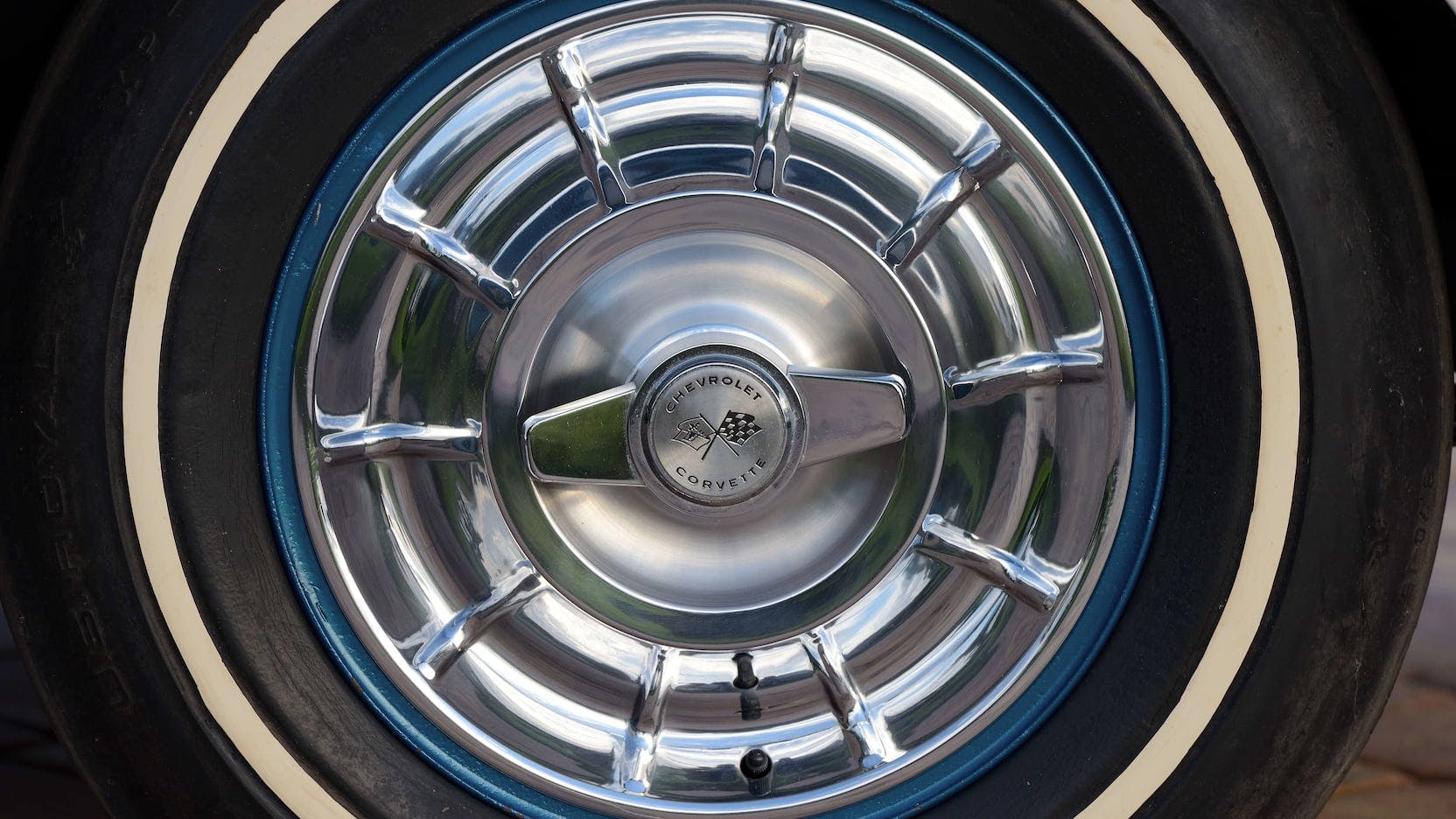 1957 Chevrolet Corvette Super Sport Show Car wheel hub detail
