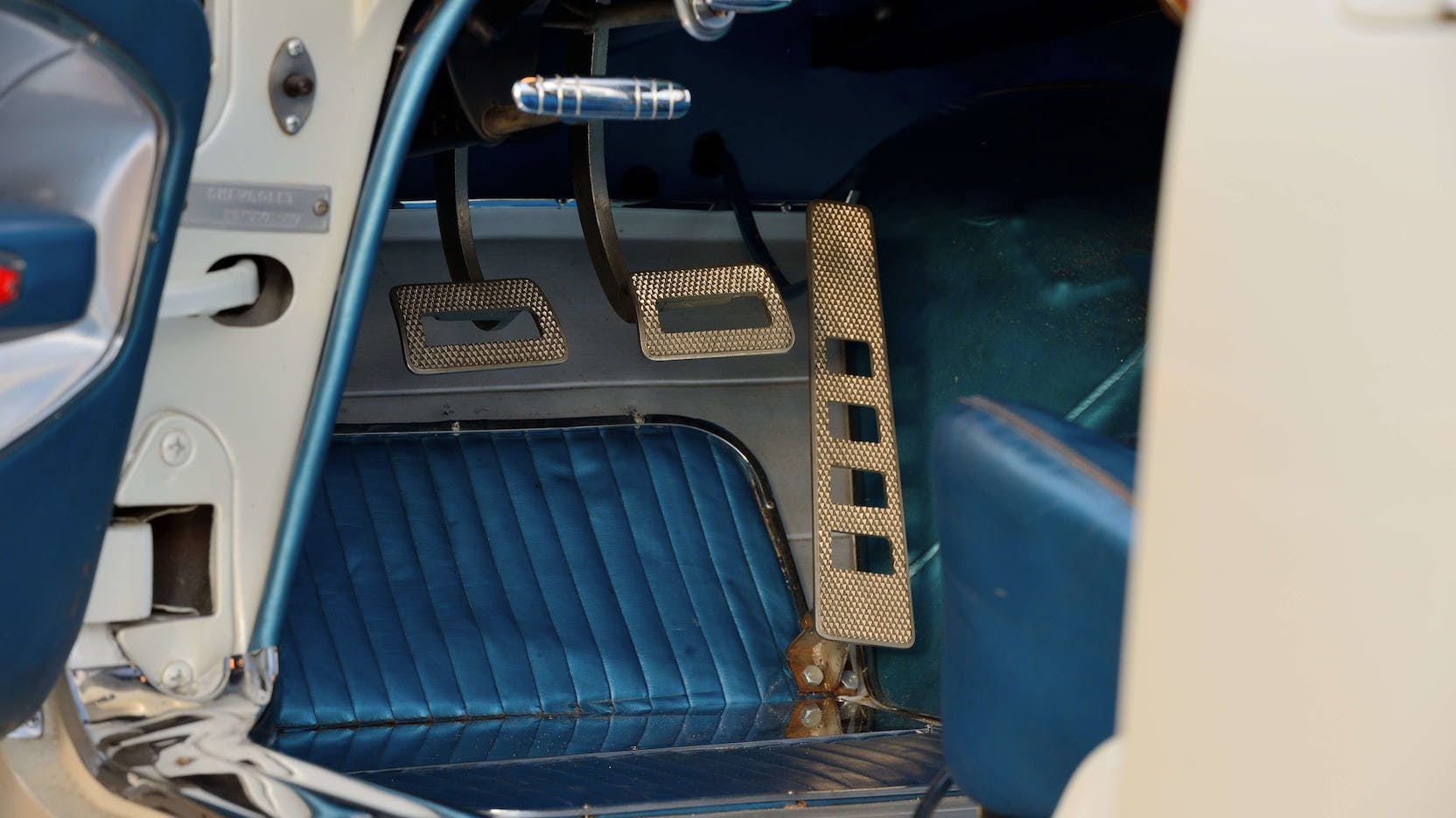 1957 Chevrolet Corvette Super Sport Show Car interior floor pedals