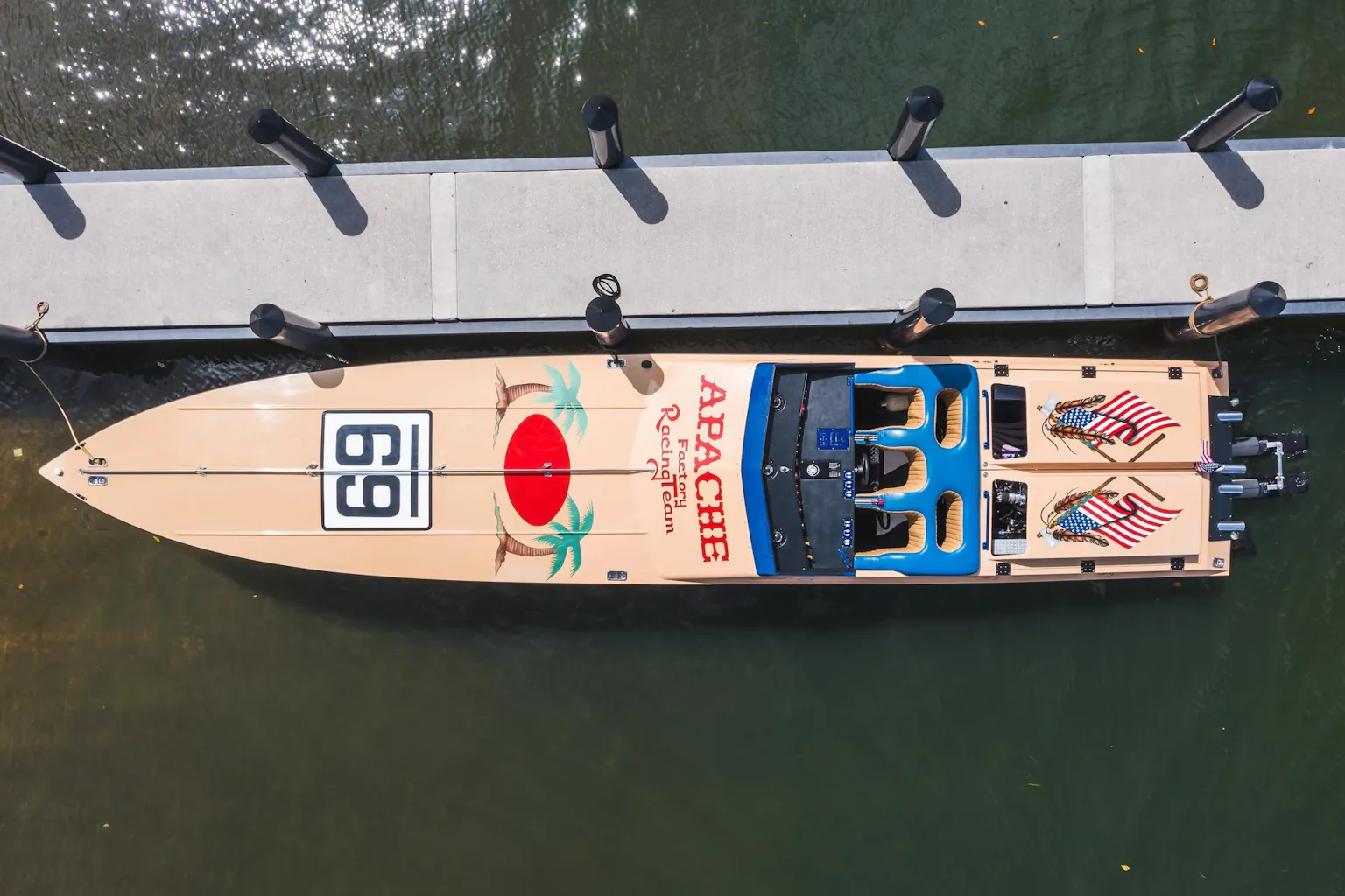 This 41-foot 1984 Apache race boat sold for $401K—here’s why it’s ...