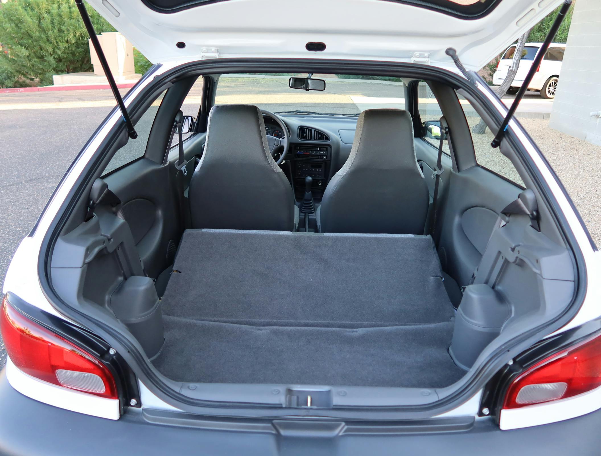 2000 Chevrolet Metro Coupe 5-Speed interior cargo room