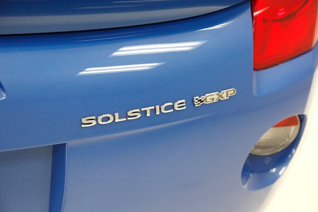 2009 Pontiac Solstice GXP badge