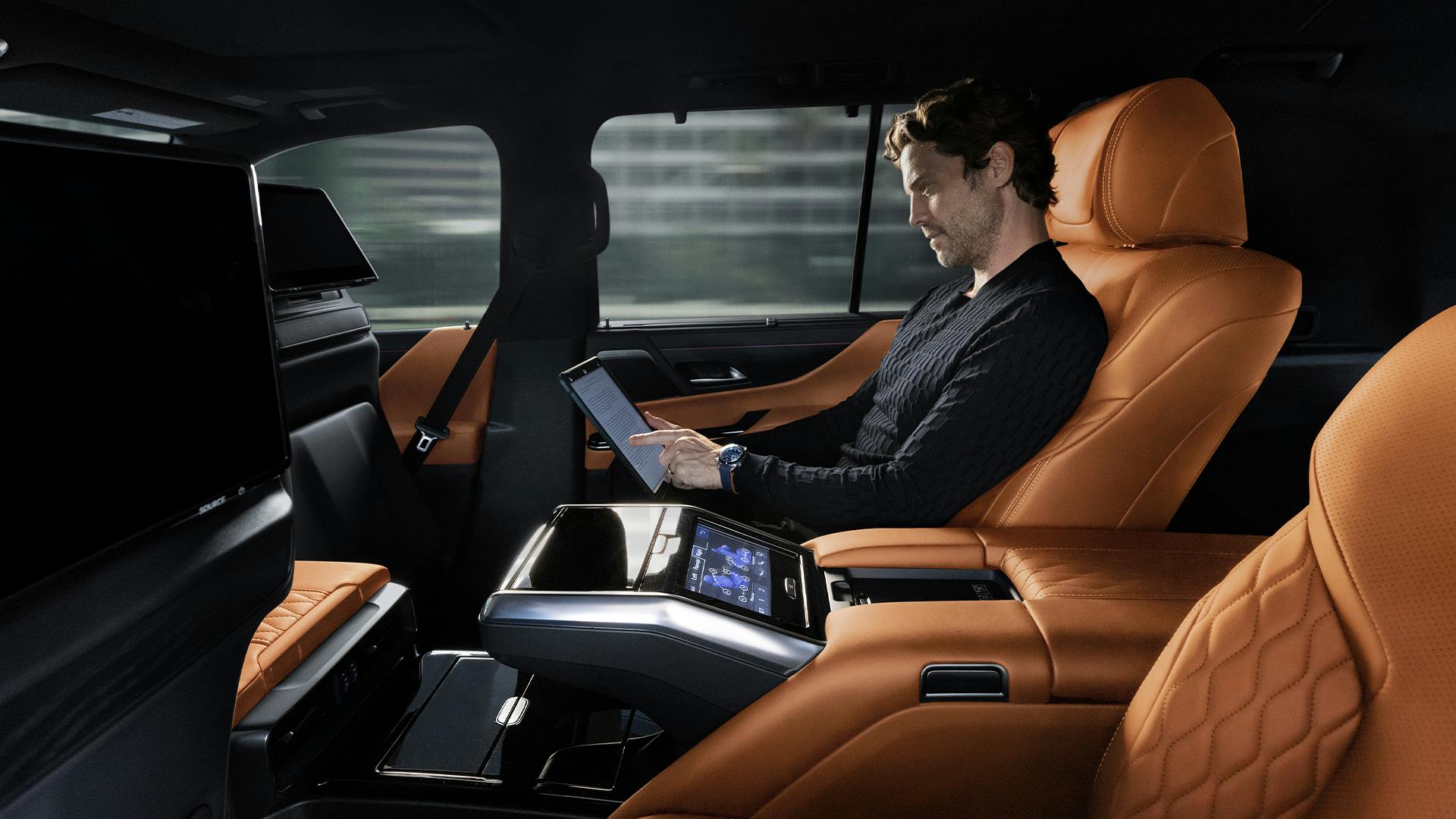 2022 Lexus LX 600 interior rear