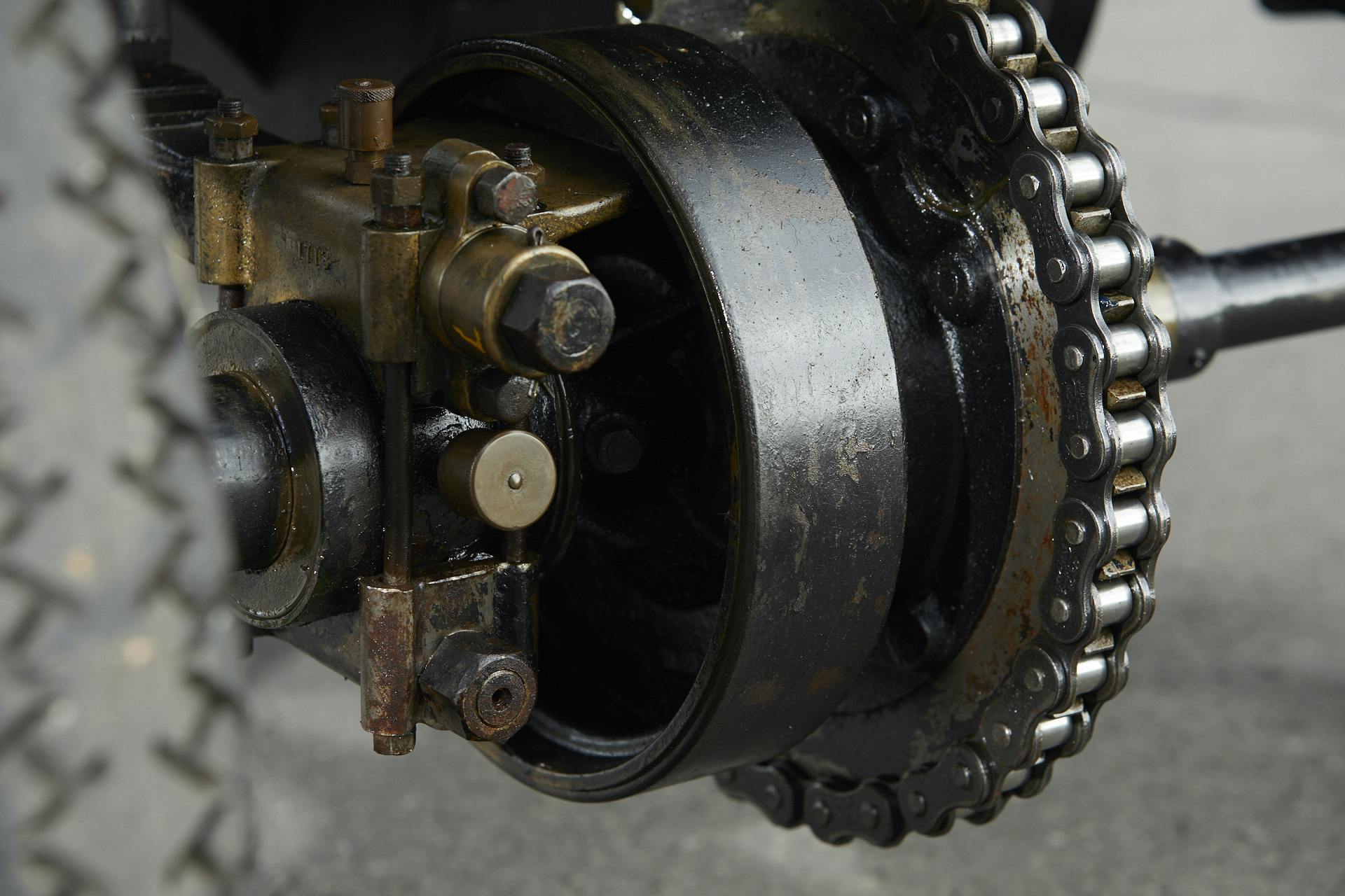 1903 Knox gear chain sprocket hub