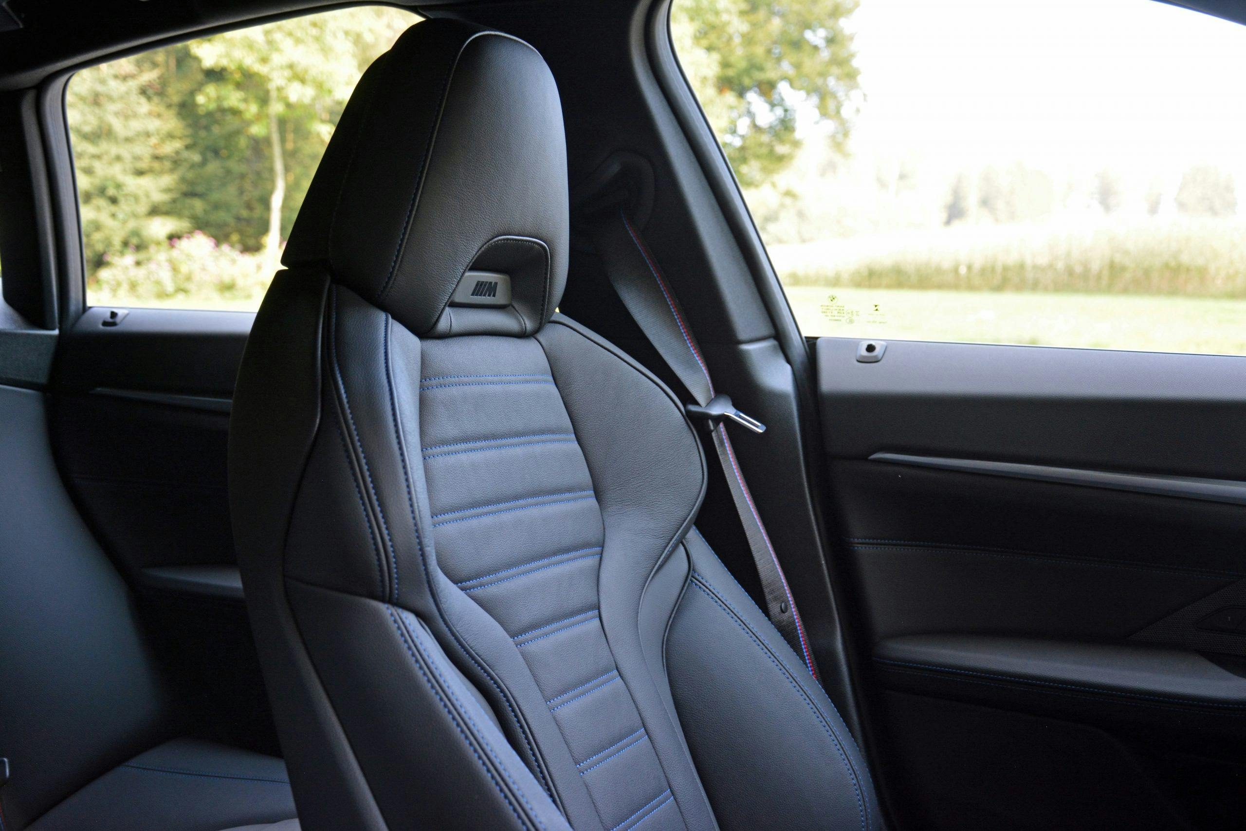 2022 BMW i4 M50 interior seat