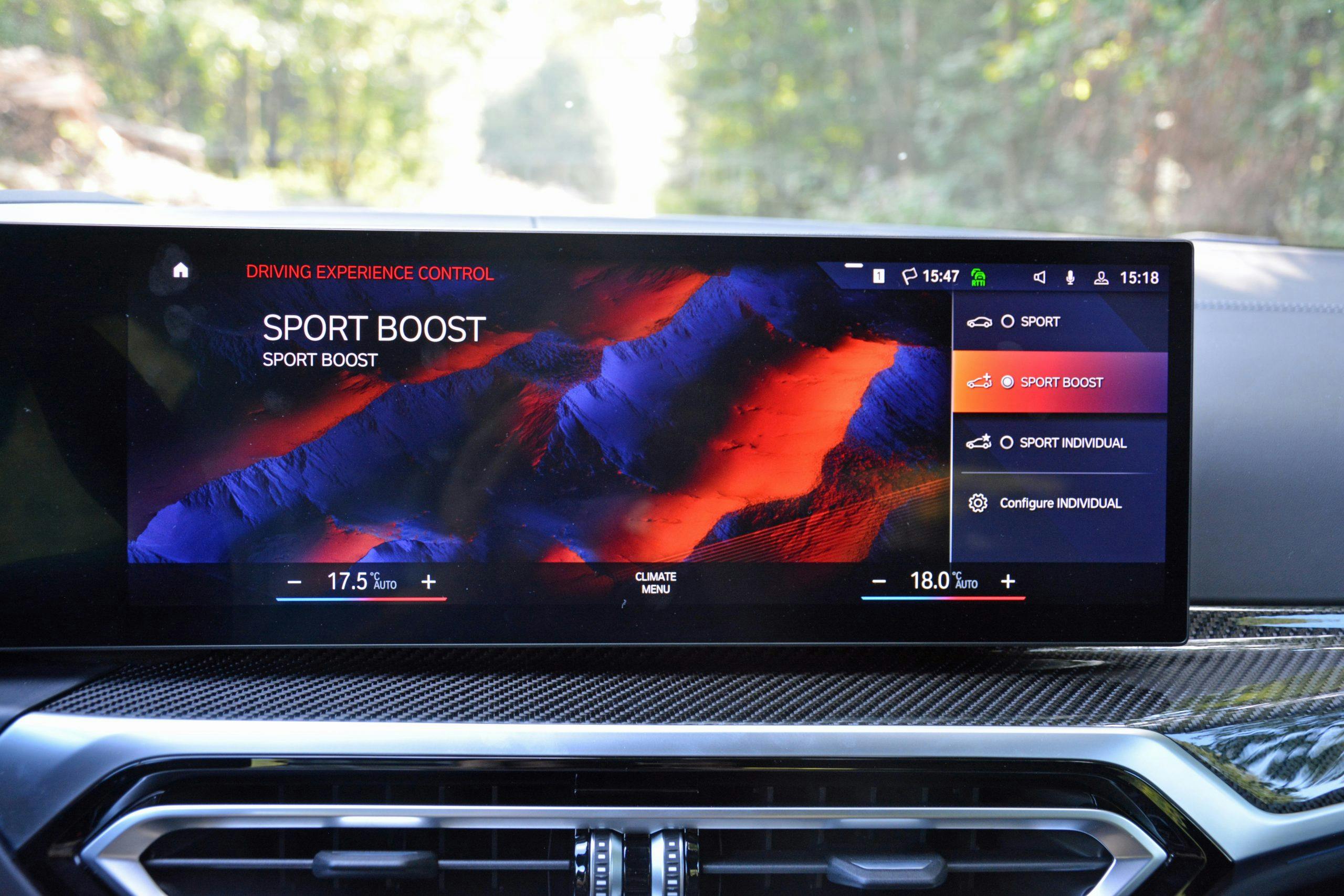 2022 BMW i4 M50 interior infotainment drive modes