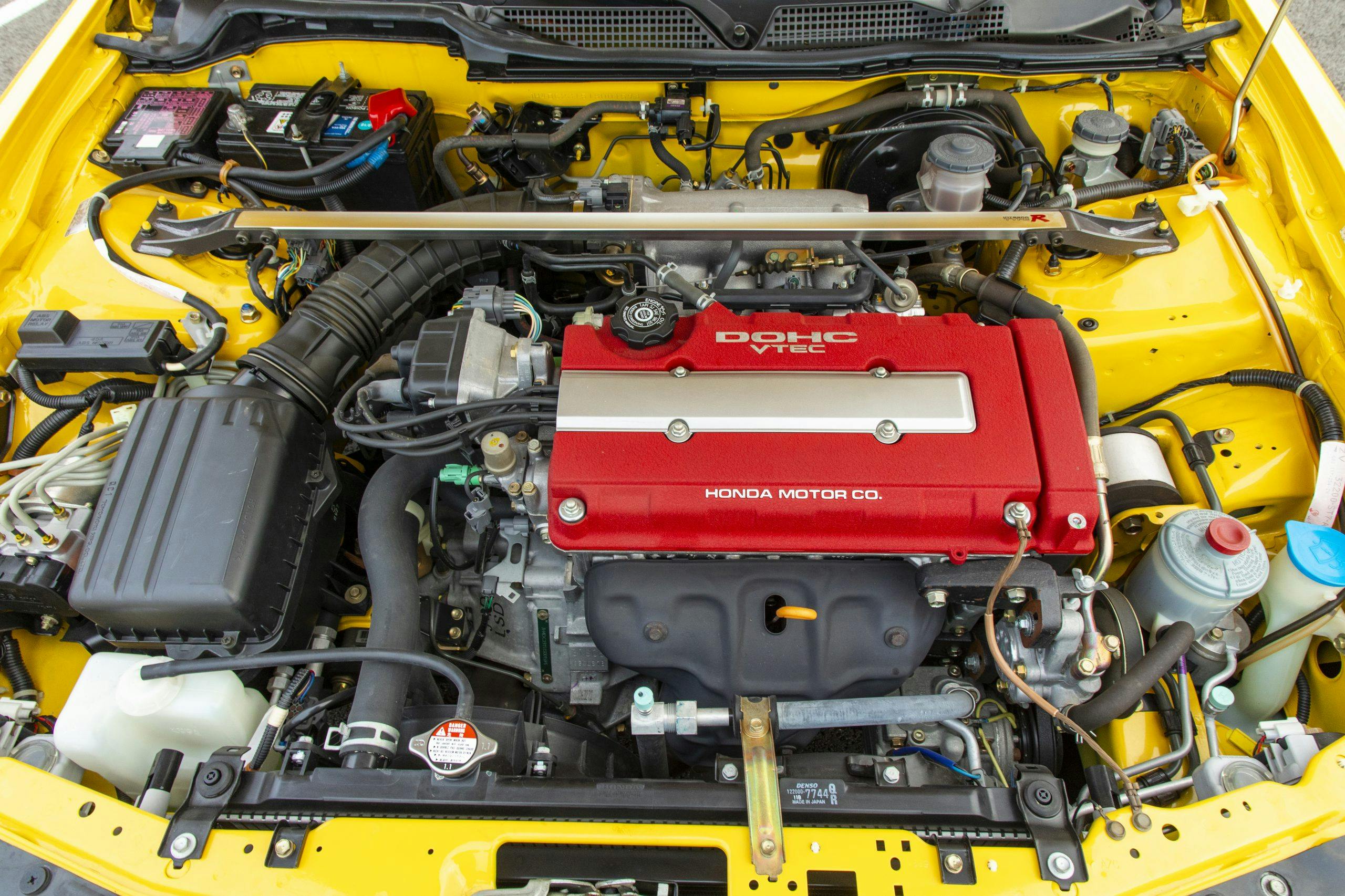 2001 Acura Integra Type R engine bay
