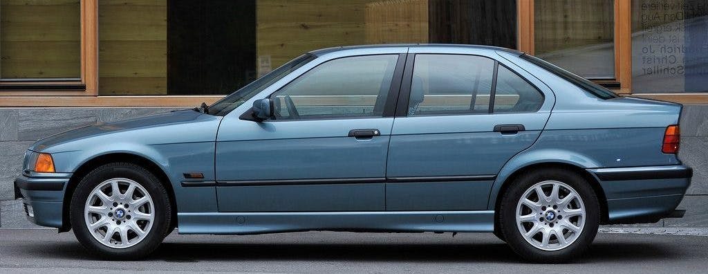 1995 BMW 323i