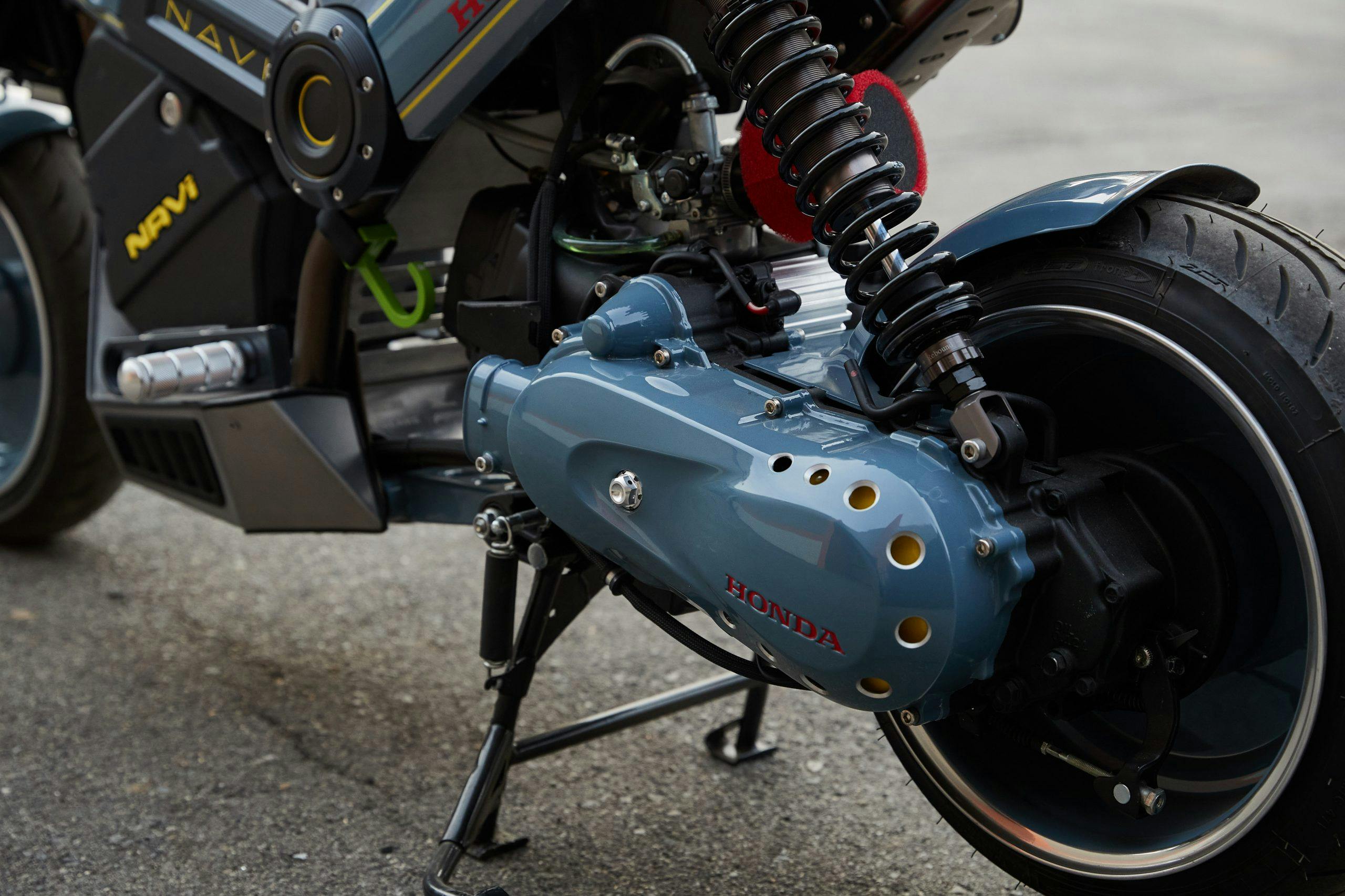 Honda Navi Minibike Steady Garage rear swing arm assembly