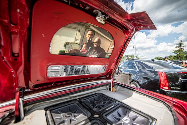 Swangin' through Houston's streets: Slabs, low riders and swangas
