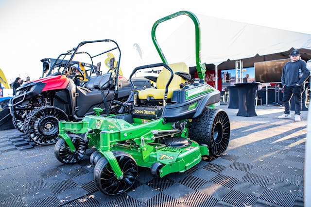 Michelin Petit Le Mans 2021 John Deere Tweel