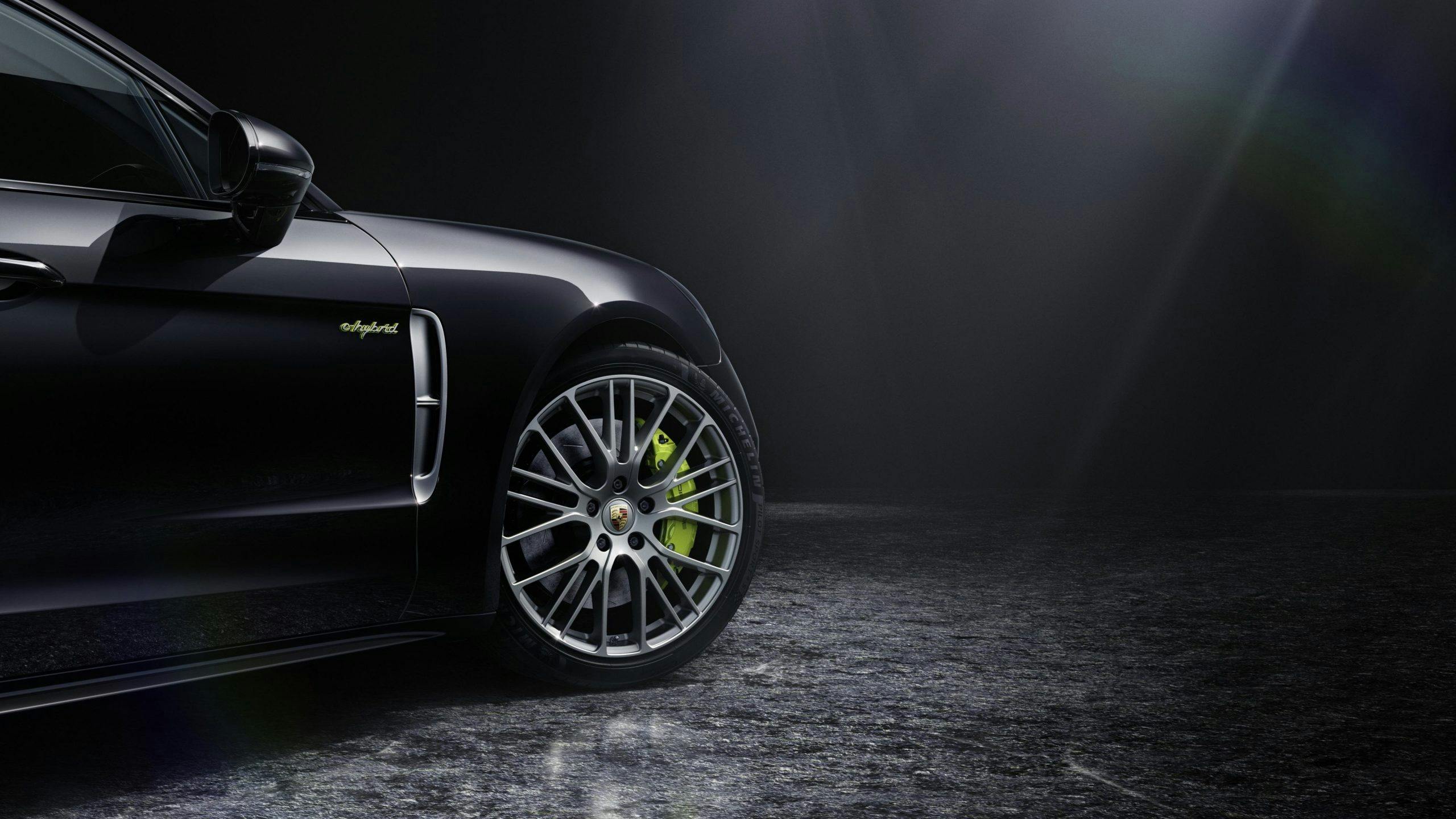 2021 Porsche Panamera 4-E Hybrid Platinum Edition wheel