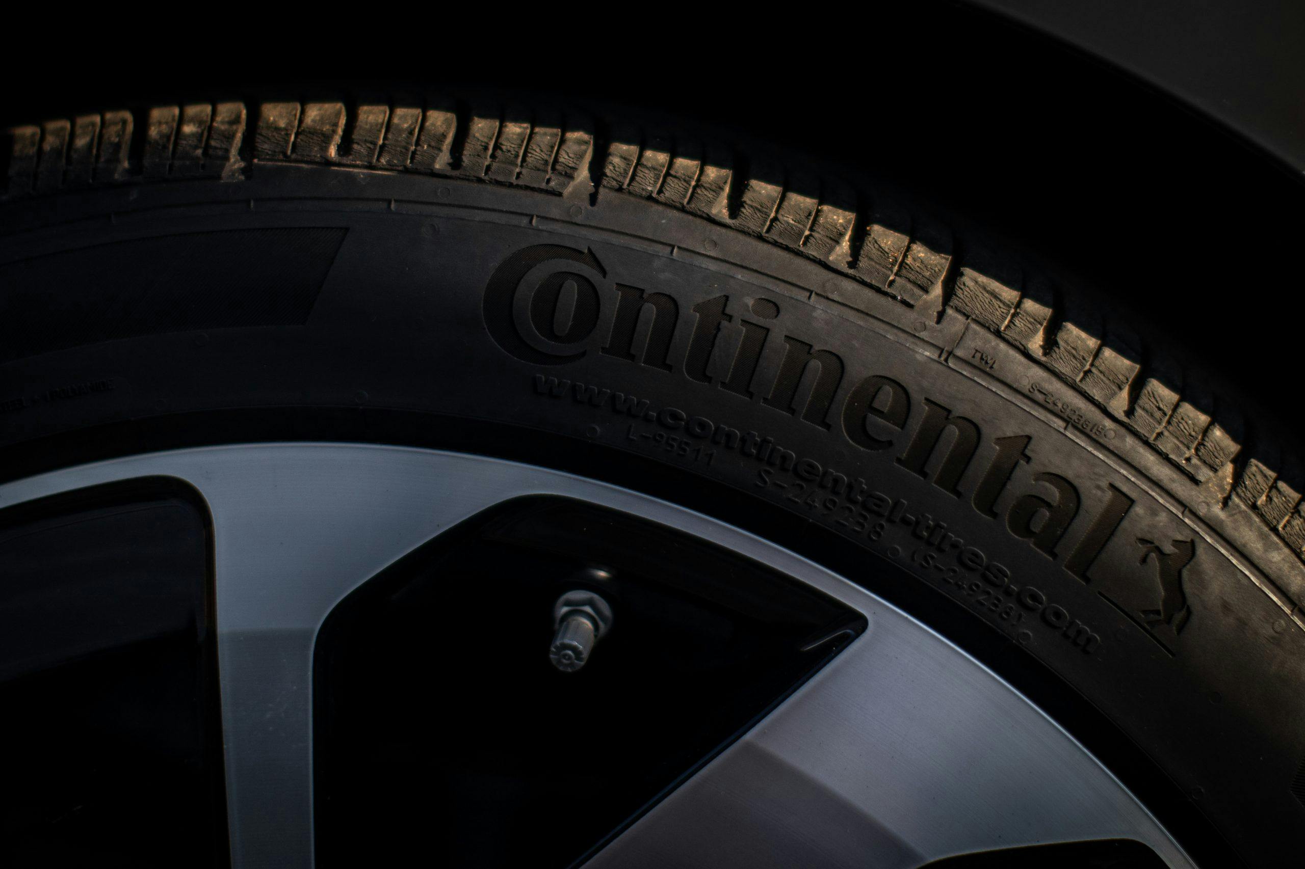 Volkswagen Arteon continental tire