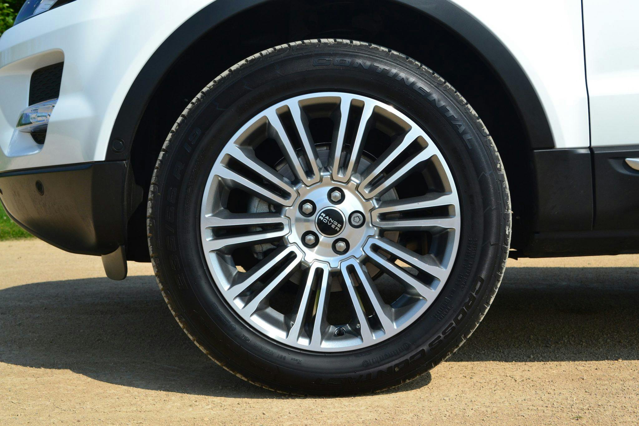 Range Rover Evoque wheel tire
