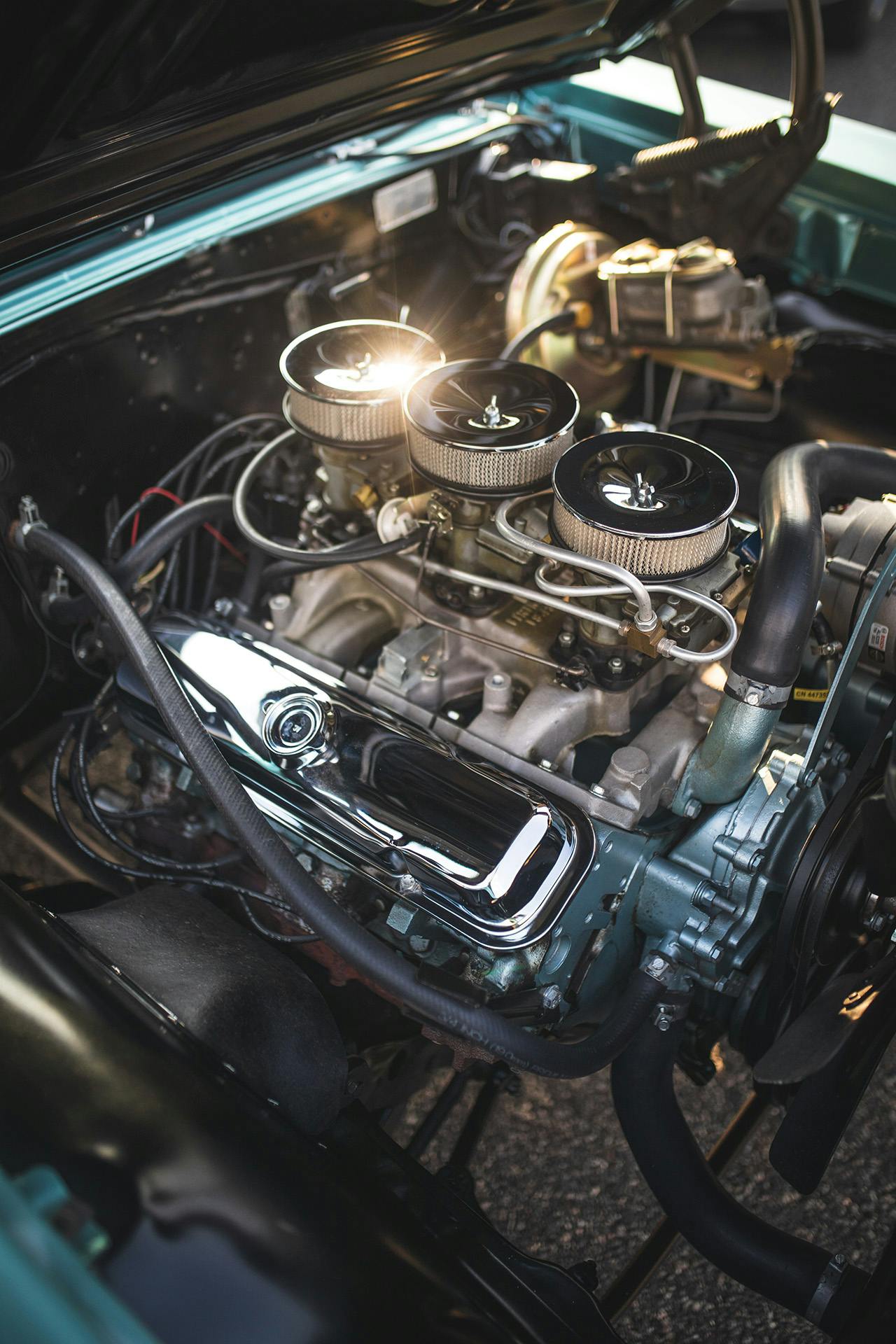 1966 Pontiac GTO engine vertical