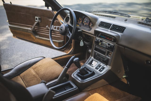 1983 Mazda RX-7 interior angle