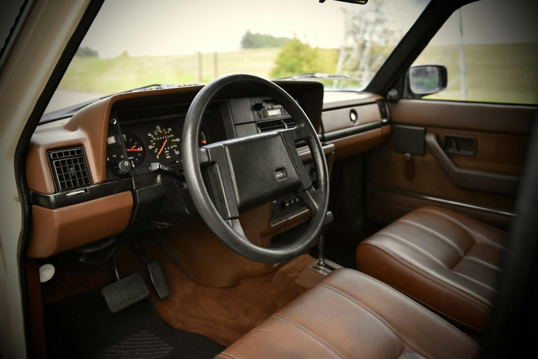 1987 Volvo 240 Wagon DL interior front angle