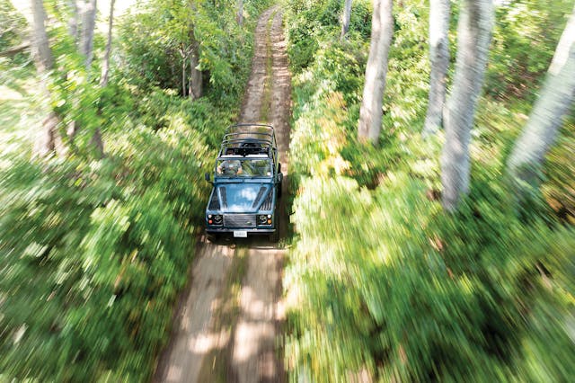 1990 Land Rover Defender overhead two track action