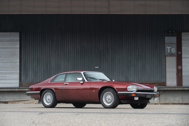 1991 Jaguar XJS V-12 front three-quarter