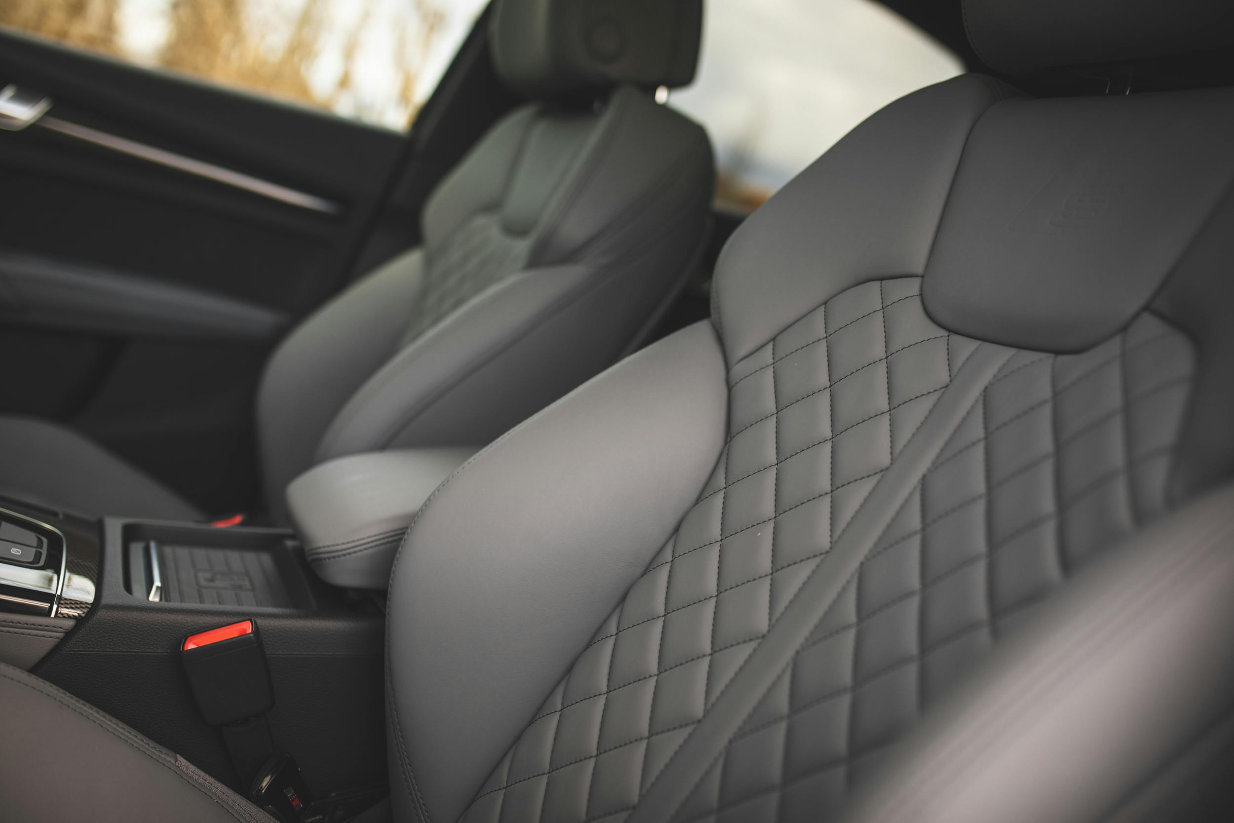 2021 Audi SQ5 Sportback diamond seats