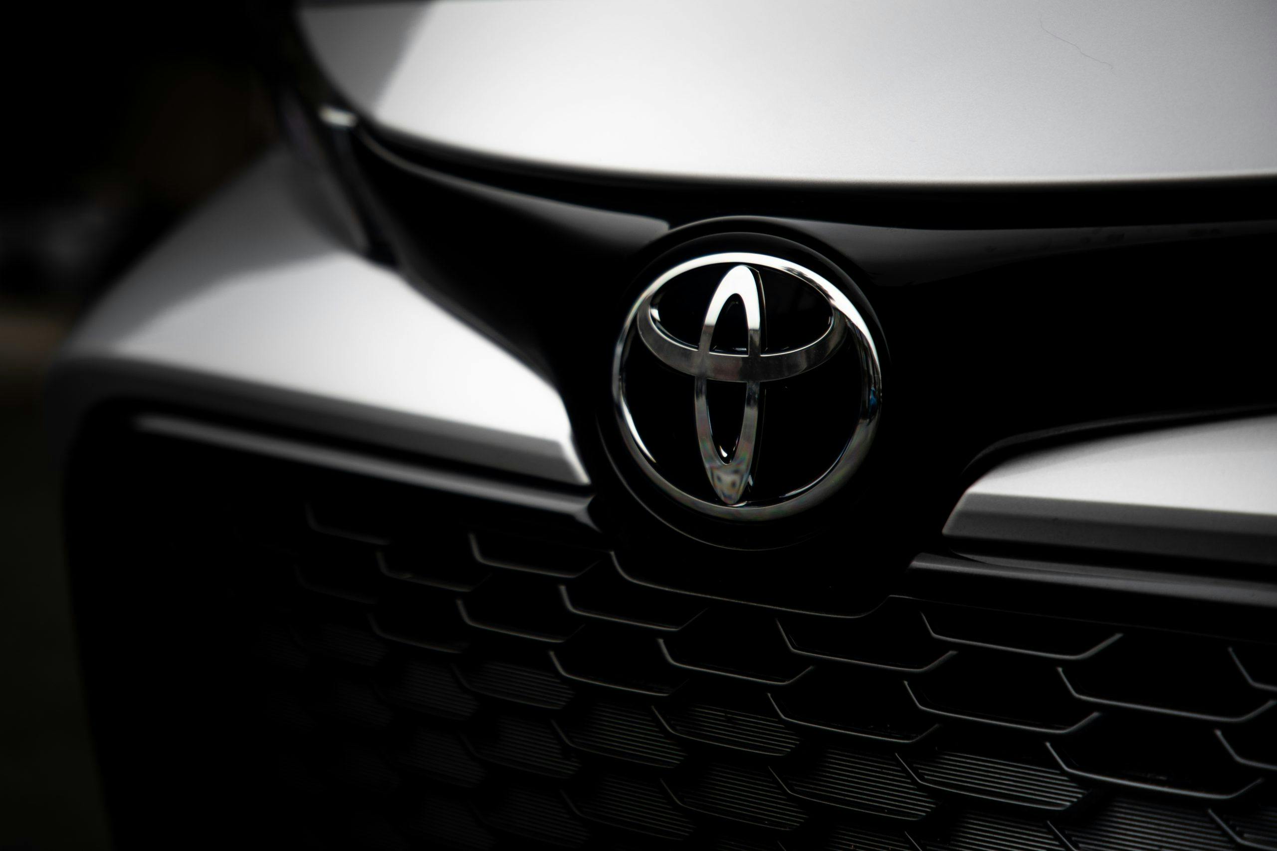 2021 Toyota Corolla Hatchback SE Nightshade front logo detail